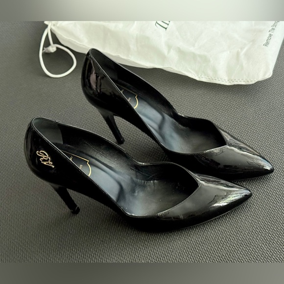 ROGER VIVIER Black Patent Classic Pumps Stiletto Heels Size 37.5 - Picture 1 of 8